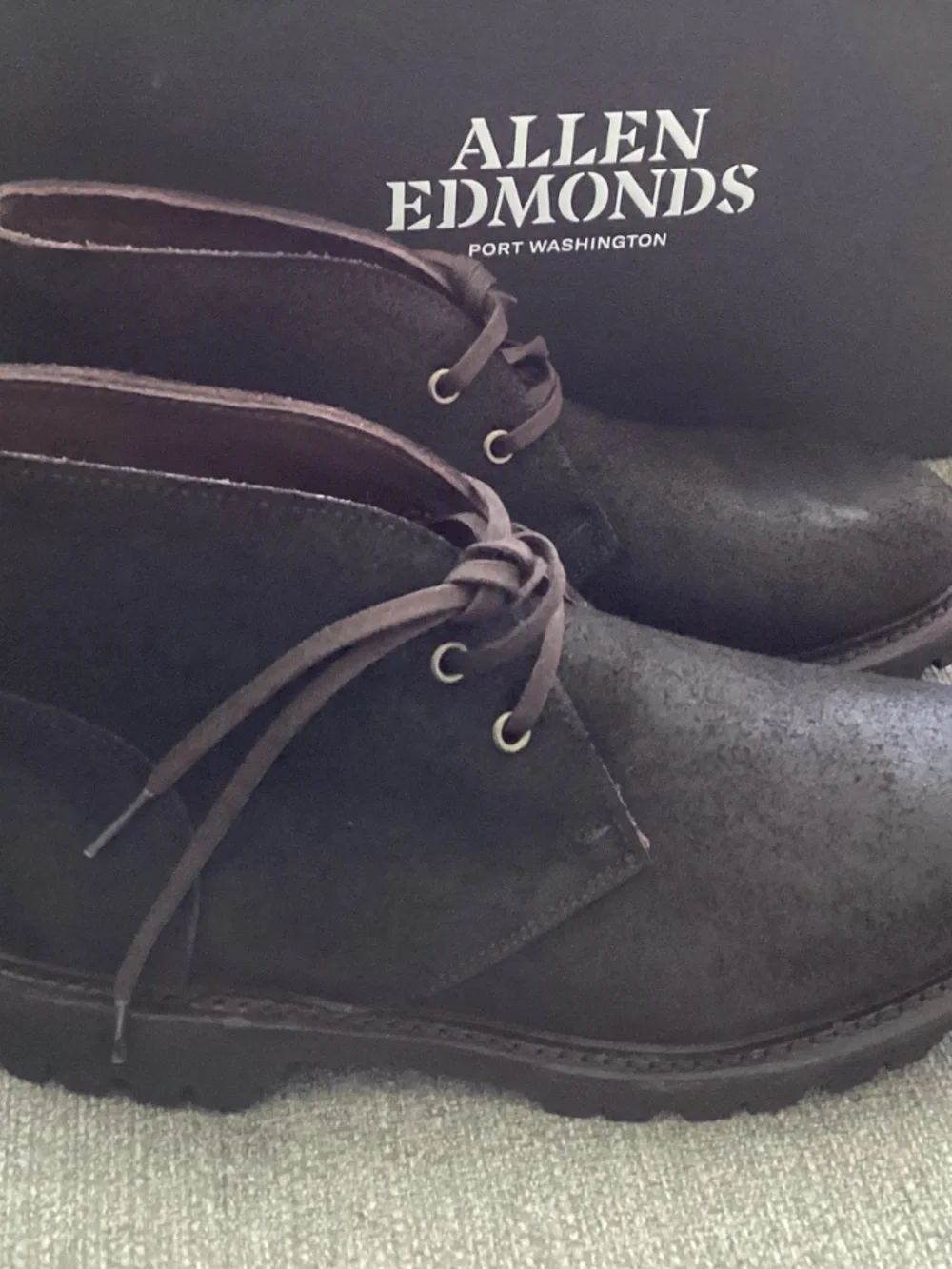 Allen Edmonds Chandler Lug Chukka Boot (Men) 8.5D